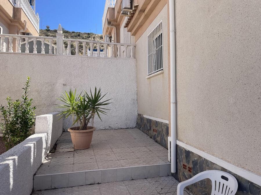 Bungalow de 2 habitaciones en Ciudad Quesada en venta con piscina - 190.000 € (Ref: 9851752)