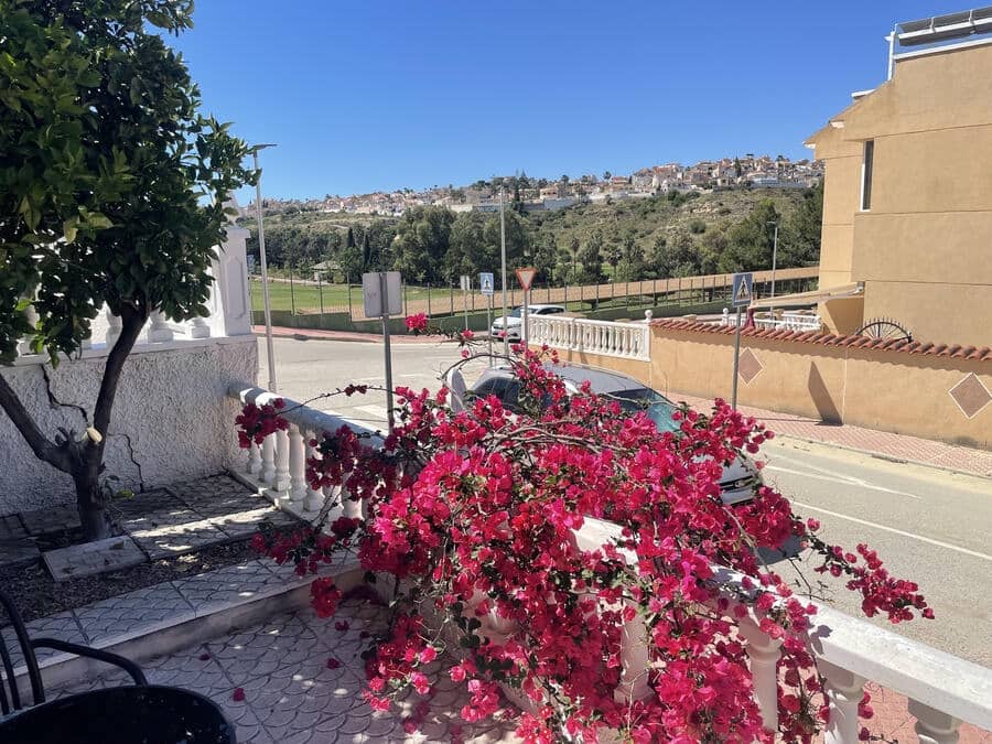 Bungalow de 2 habitaciones en Ciudad Quesada en venta con piscina - 190.000 € (Ref: 9851752)