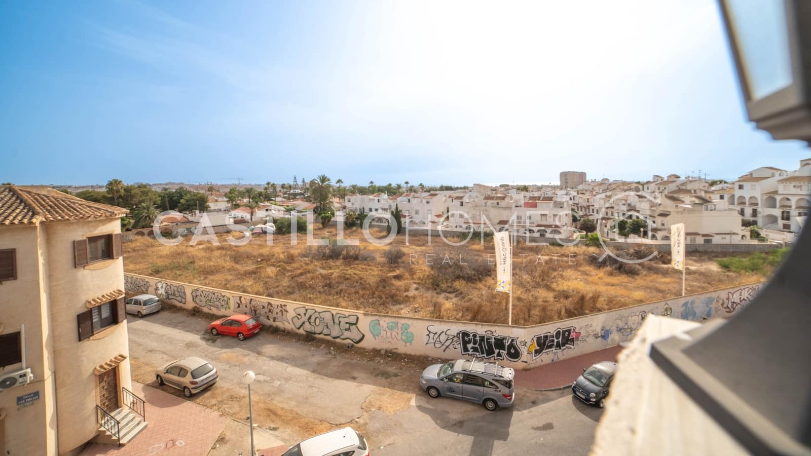 Ático de 2 habitaciones en Torrevieja en venta con piscina - 184.900 € (Ref: 9858244)