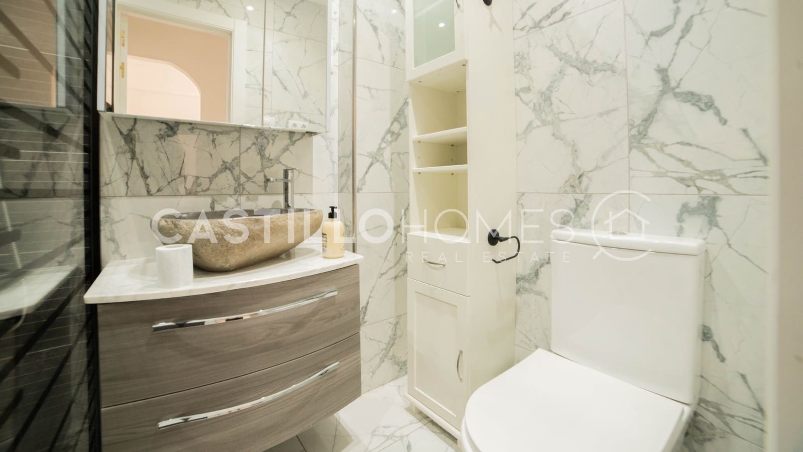 Ático de 2 habitaciones en Torrevieja en venta con piscina - 184.900 € (Ref: 9858244)