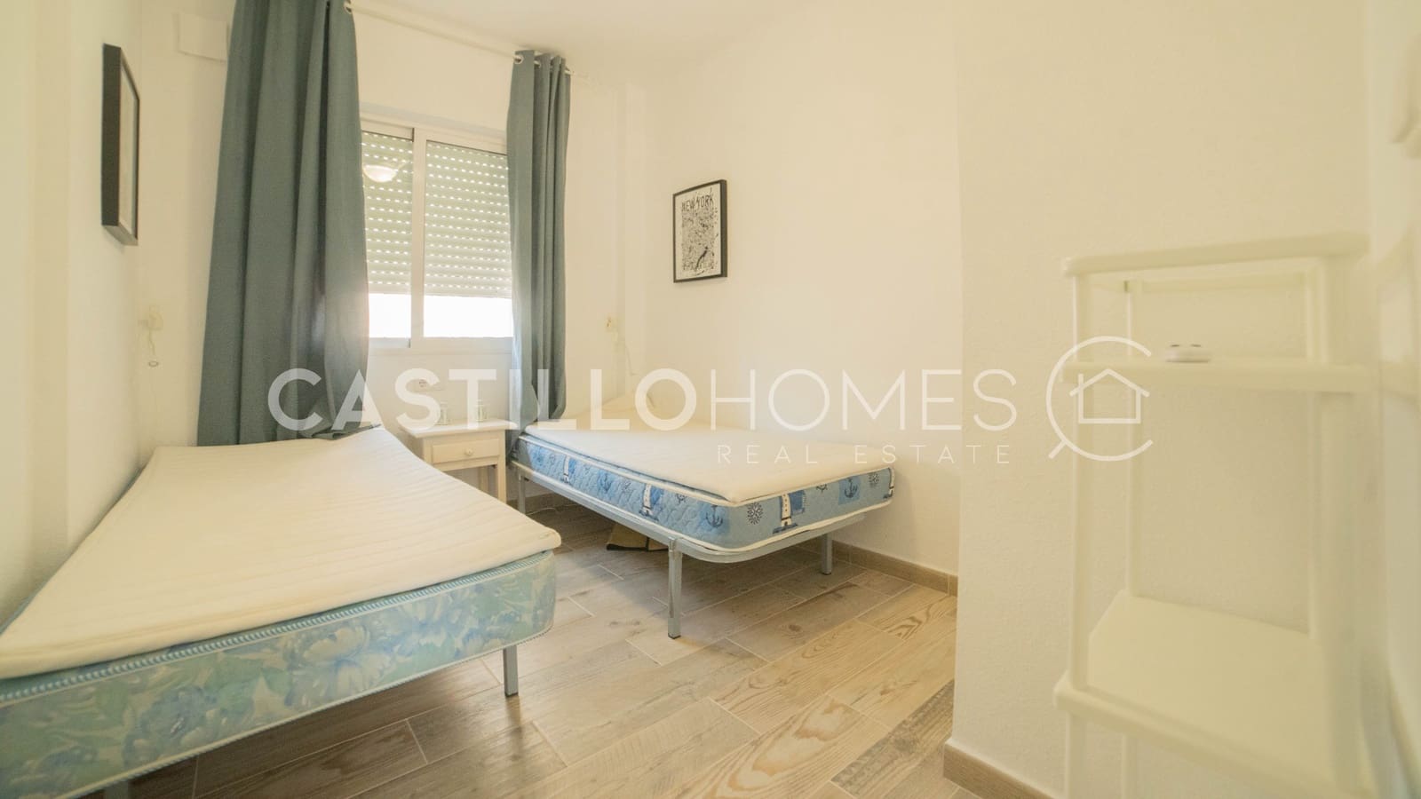 Ático de 2 habitaciones en Torrevieja en venta con piscina - 184.900 € (Ref: 9858244)