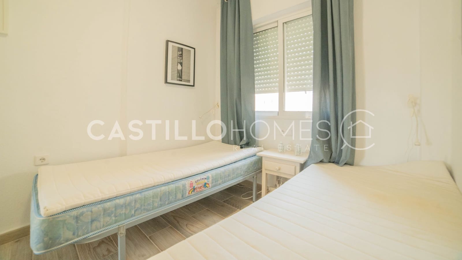 Ático de 2 habitaciones en Torrevieja en venta con piscina - 184.900 € (Ref: 9858244)