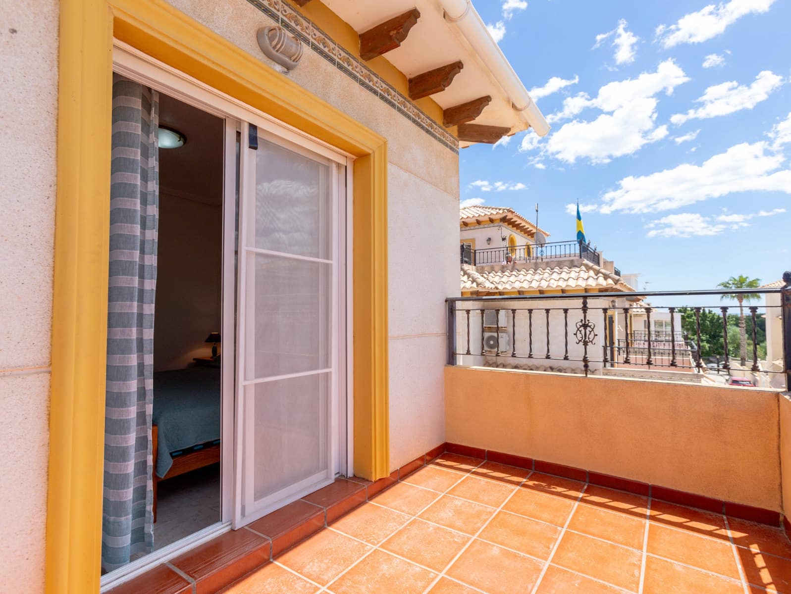 2 soverom Kjedet enebolig til salgs i Orihuela Costa med svømmebasseng - € 209 000 (Ref: 9858249)