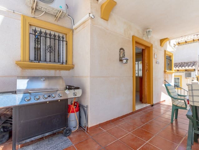 2 soverom Kjedet enebolig til salgs i Orihuela Costa, Orihuela med svømmebasseng - € 209 000 (Ref: 9858249)