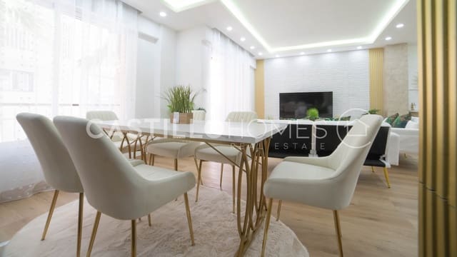 Apartamento de 4 habitaciones en Torrevieja en venta - 285.000 € (Ref: 9858253)