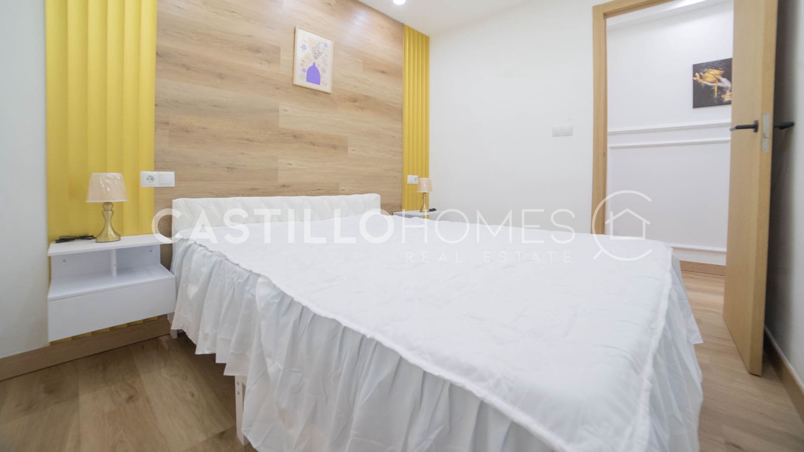 Apartamento de 4 habitaciones en Torrevieja en venta - 285.000 € (Ref: 9858253)