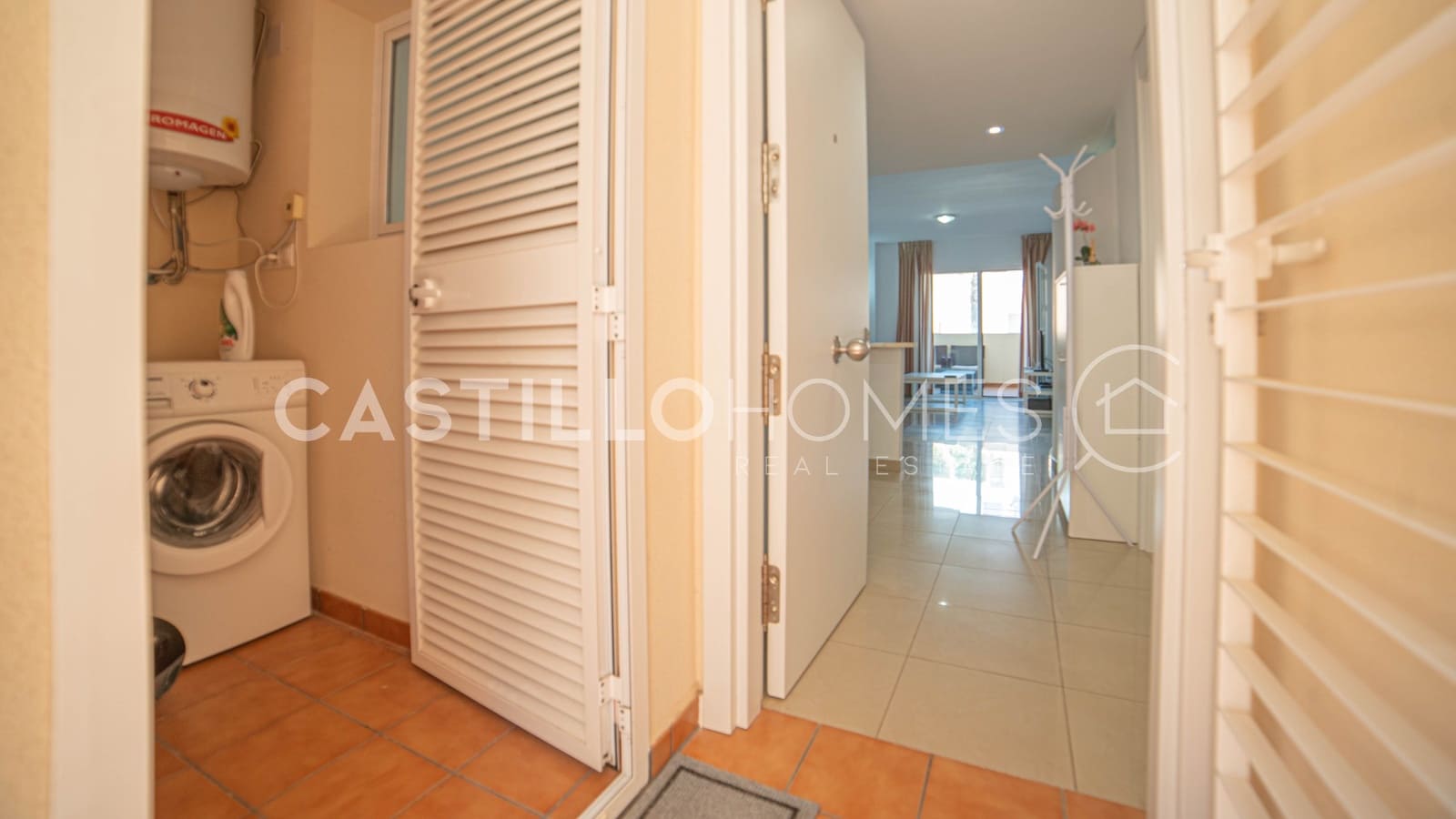 2 Zimmer Apartment zu verkaufen in Orihuela Costa mit Pool - 255.000 € (Ref: 9858257)
