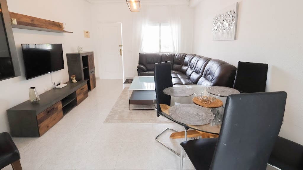 2 soveværelse Lejlighed til salg i Ciudad Quesada med swimmingpool - € 179.900 (Ref: 9858263)