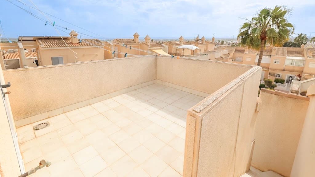 2 soveværelse Lejlighed til salg i Ciudad Quesada med swimmingpool - € 179.900 (Ref: 9858263)