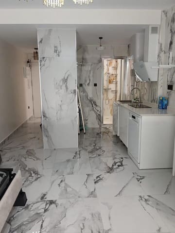Studio til salgs i Torrevieja - € 139 900 (Ref: 9860383)