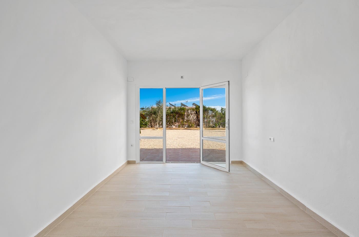 4 soveværelse Finca/Landehus til salg i Dolores med swimmingpool - € 529.900 (Ref: 9863808)