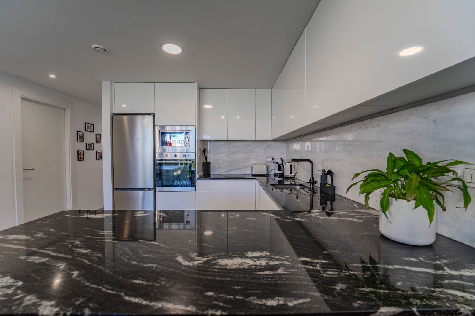 3 makuuhuone Paritalo myytävänä paikassa Benijofar mukana uima-altaan - 470 000 € (Ref: 9863812)