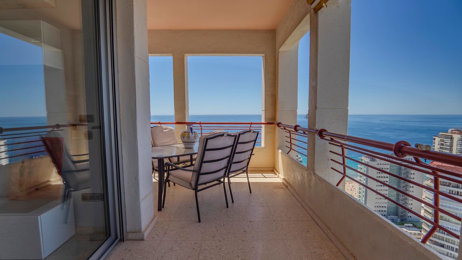 5 sypialnia Apartament na sprzedaż w Benidorm z basenem - 1 700 000 € (Ref: 9863818)