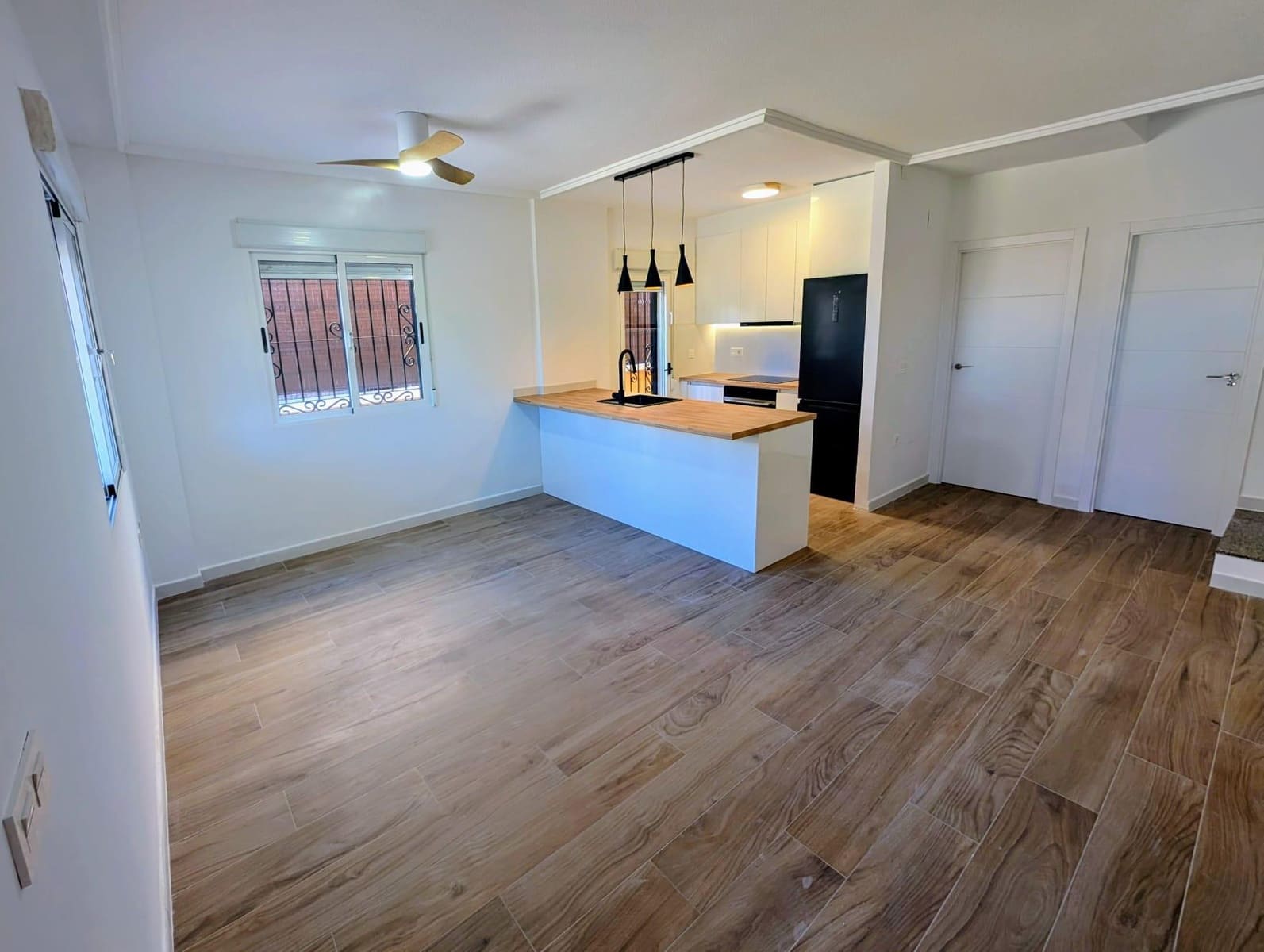 3 Zimmer Villa zu verkaufen in Orihuela Costa mit Pool - 259.000 € (Ref: 9867249)