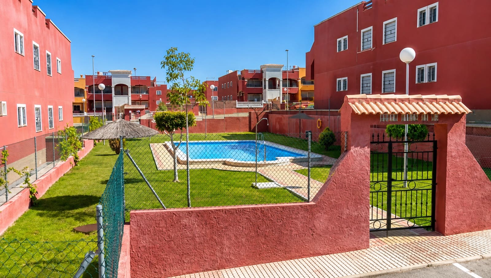 3 Zimmer Villa zu verkaufen in Orihuela Costa mit Pool - 259.000 € (Ref: 9867249)