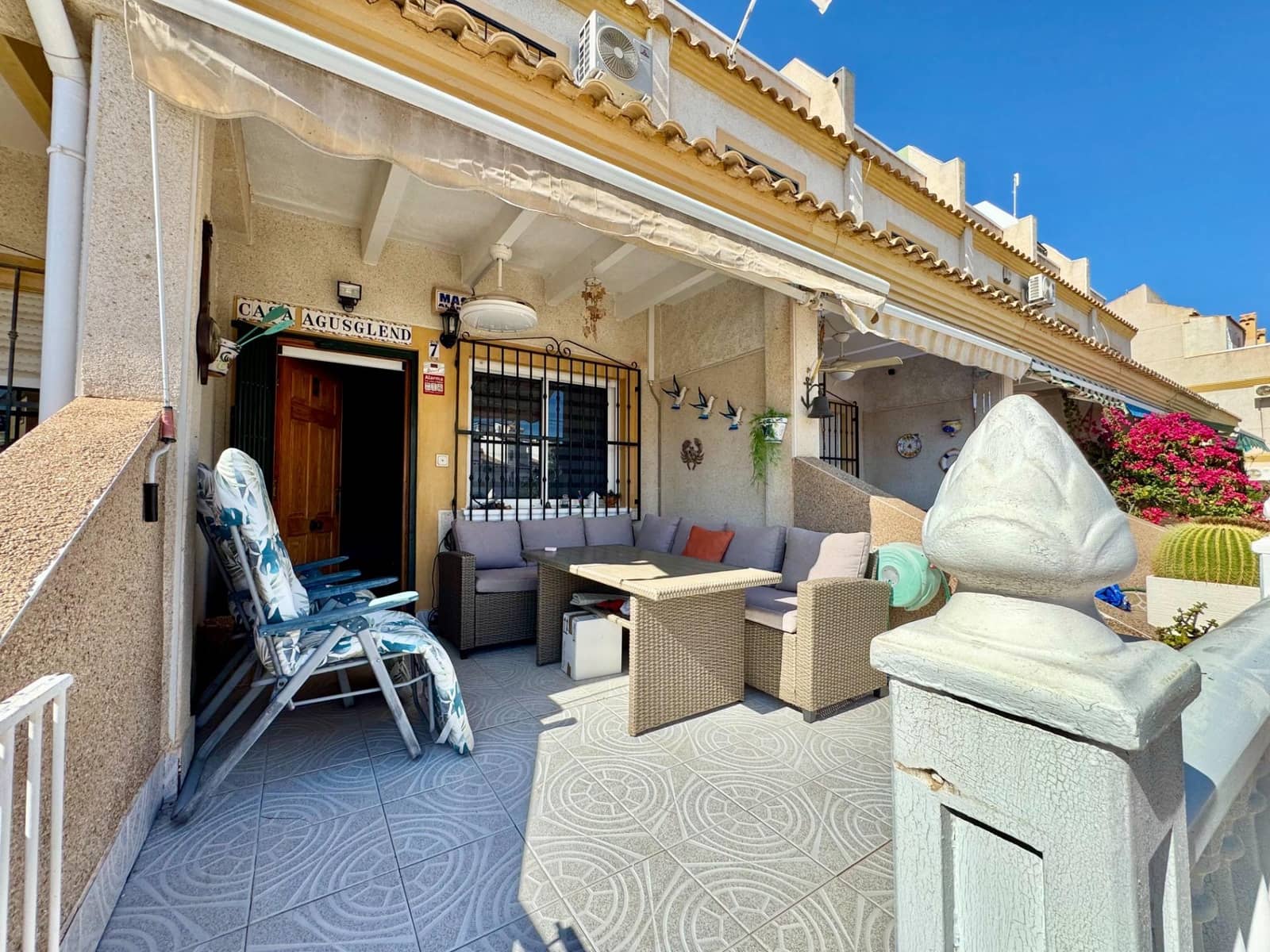 3 sypialnia Dom szeregowy na sprzedaż w Orihuela Costa z basenem - 185 000 € (Ref: 9867254)