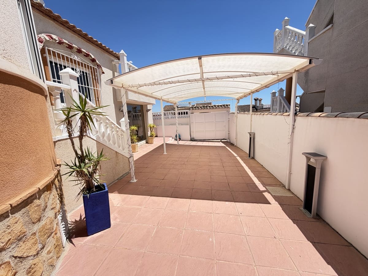 4 bedroom Villa for sale in Torremendo with pool - € 335,000 (Ref: 9869604)