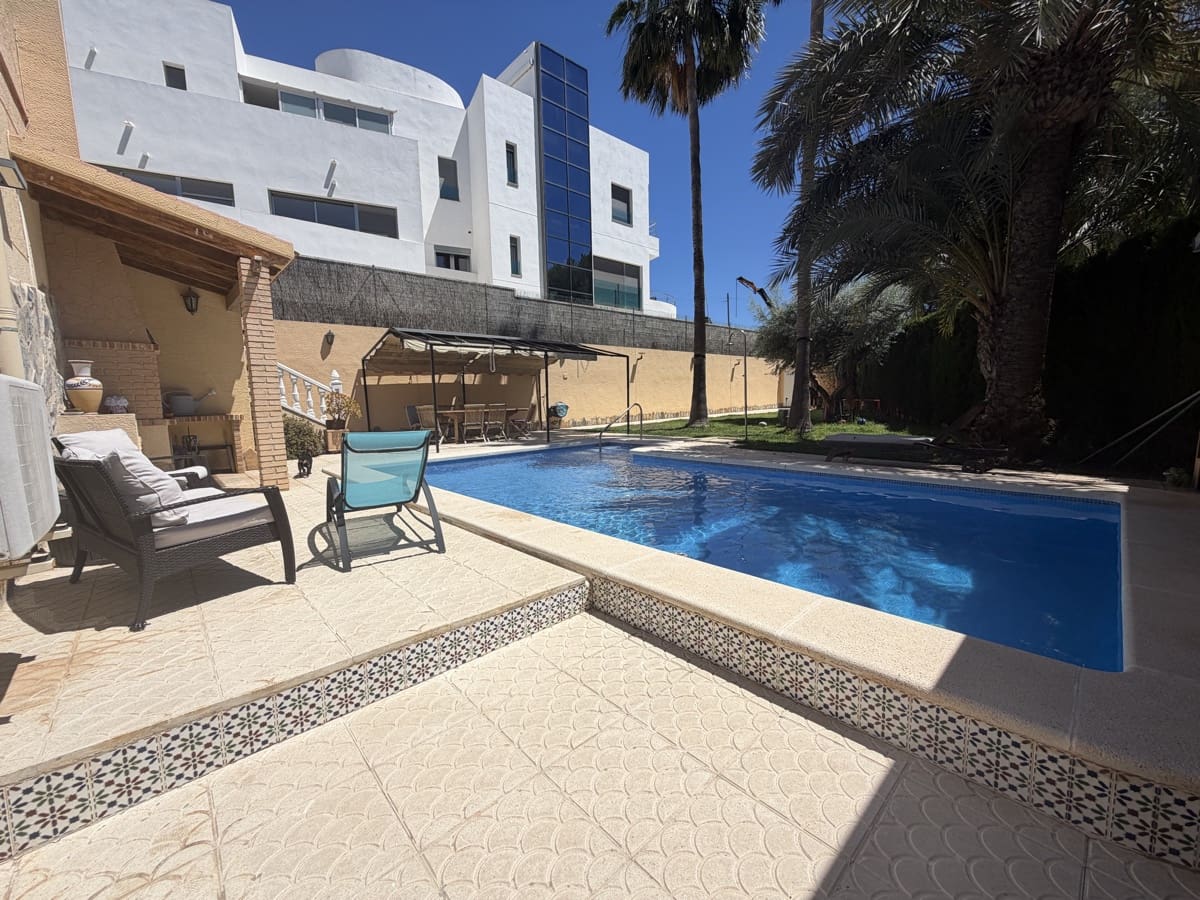 4 camera da letto Villa in vendita in Los Balcones con piscina - 490.000 € (Rif: 9869605)
