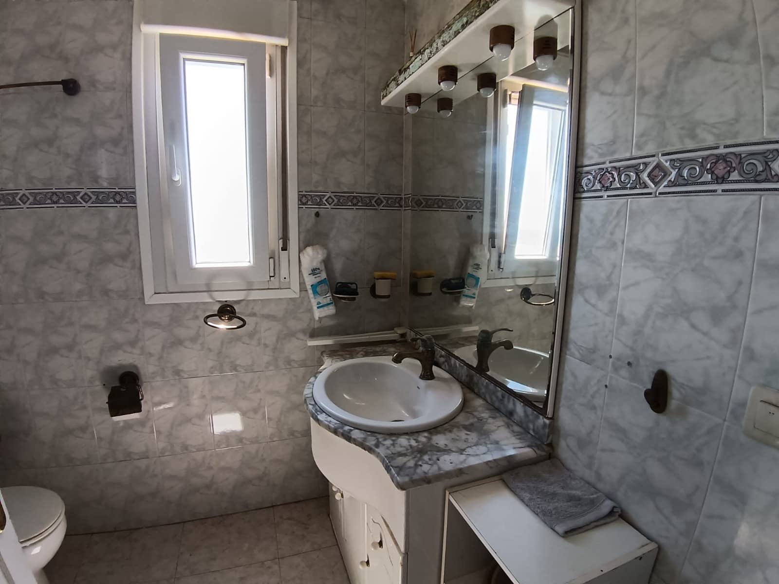 2 sypialnia Apartament na sprzedaż w Torrevieja z garażem - 245 000 € (Ref: 9870391)