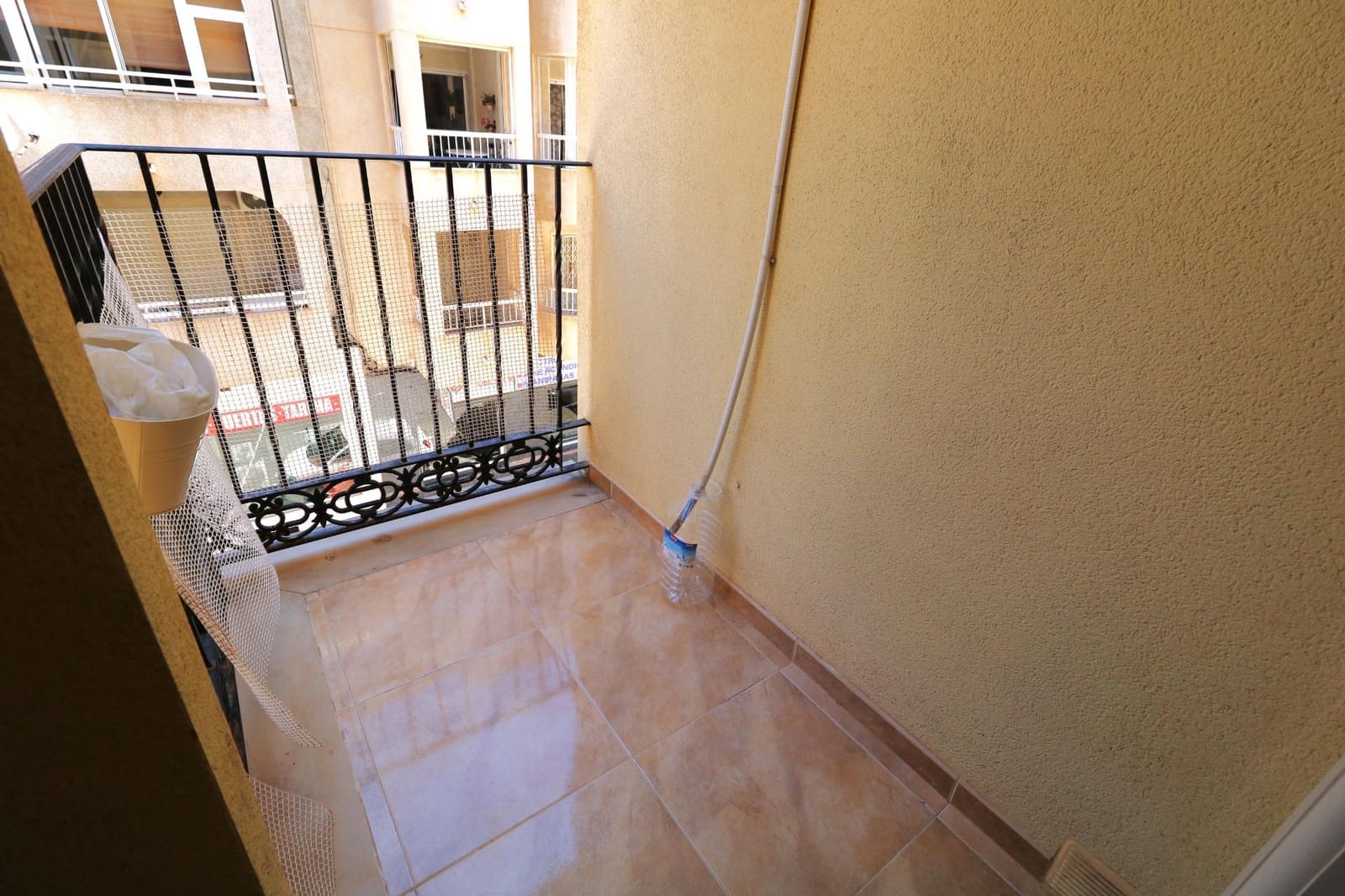 1 slaapkamer Appartement te koop in Torrevieja - € 130.000 (Ref: 9876872)