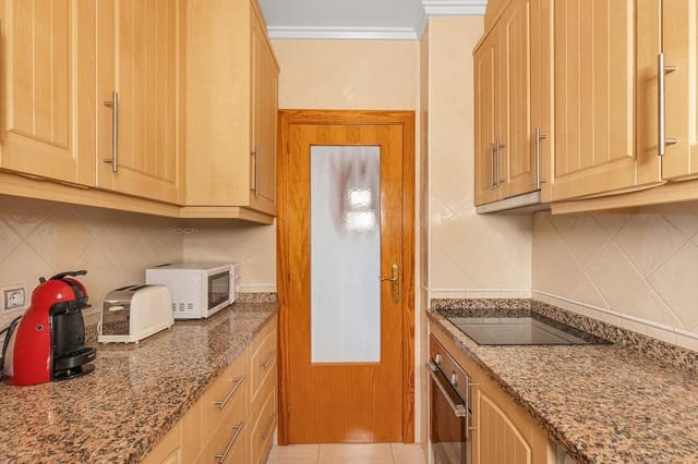 Ático de 3 habitaciones en Torrevieja en venta con piscina - 213.500 € (Ref: 9876874)