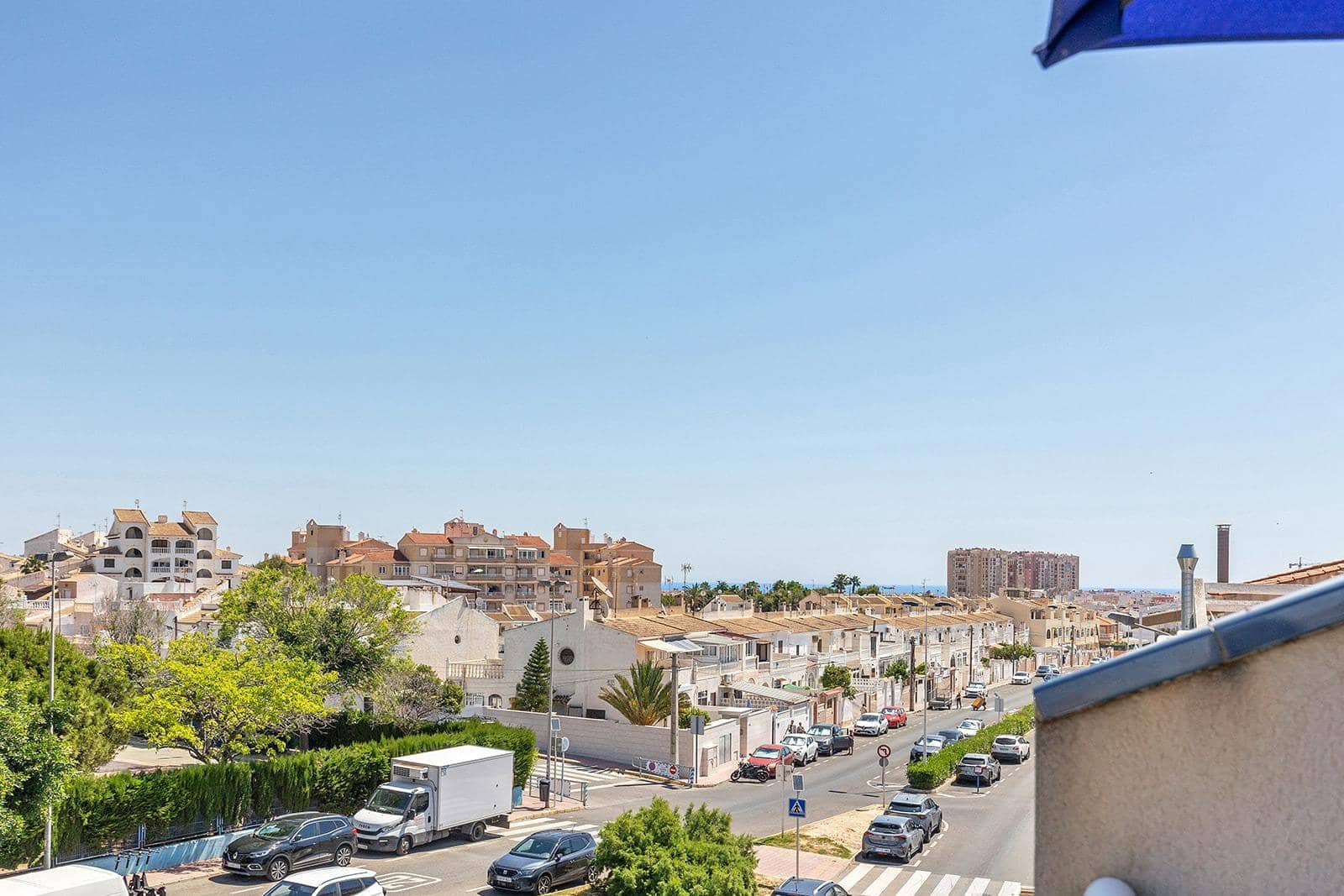 Ático de 3 habitaciones en Torrevieja en venta con piscina - 213.500 € (Ref: 9876874)