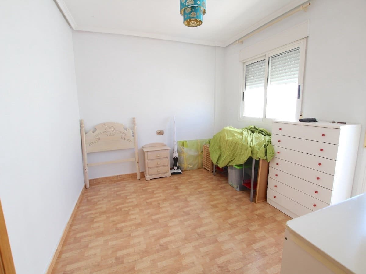 3 soverom Hus til salgs i Los Palacios - € 249 500 (Ref: 9876875)