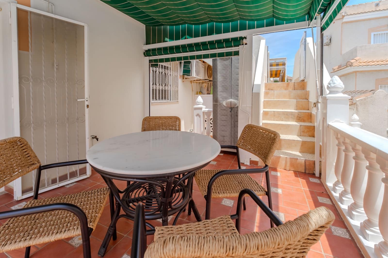 2 soverom Bungalow til salgs i Ciudad Quesada med svømmebasseng - € 187 000 (Ref: 9878844)