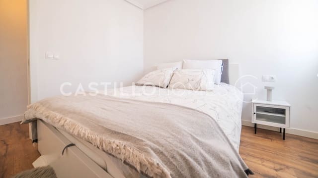 2 chambre Appartement à vendre à Torrevieja avec piscine garage - 149 000 € (Ref: 9879524)