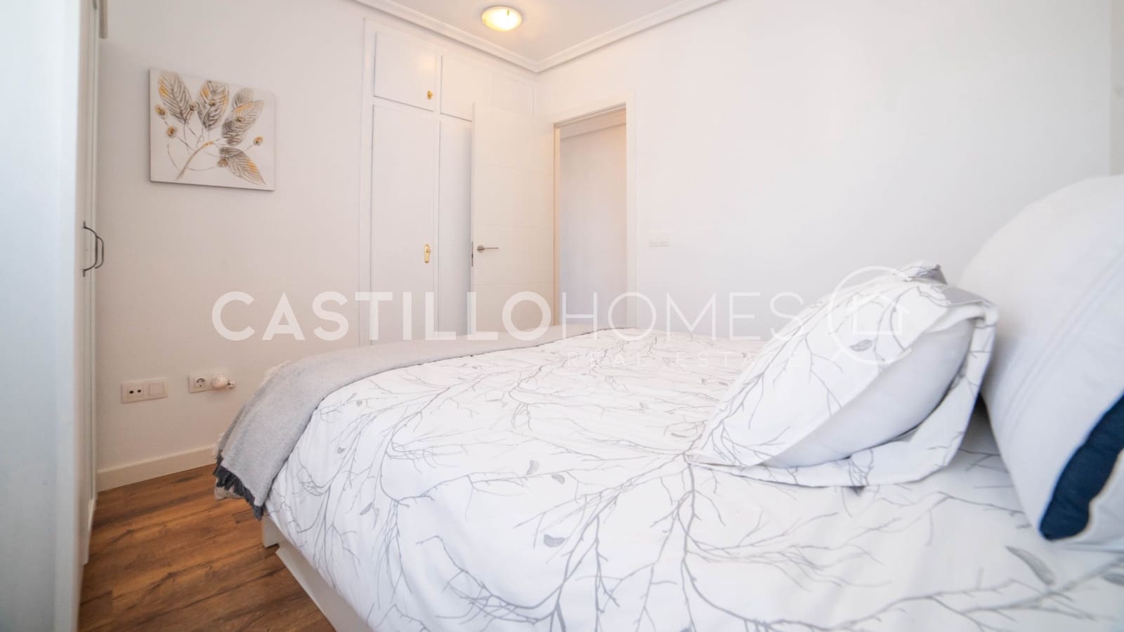 2 chambre Appartement à vendre à Torrevieja avec piscine garage - 149 000 € (Ref: 9879524)