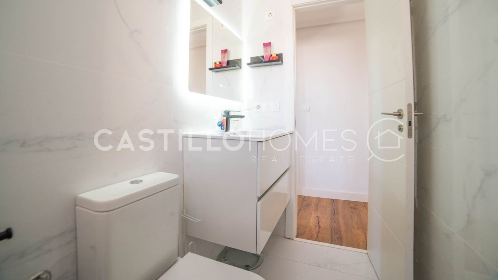 2 chambre Appartement à vendre à Torrevieja avec piscine garage - 149 000 € (Ref: 9879524)