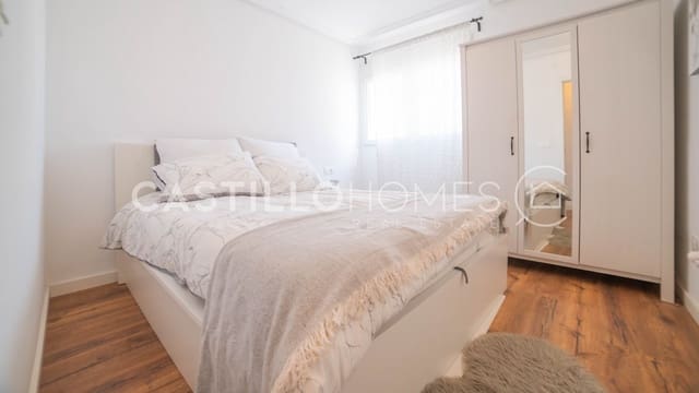 2 chambre Appartement à vendre à Torrevieja avec piscine garage - 149 000 € (Ref: 9879524)