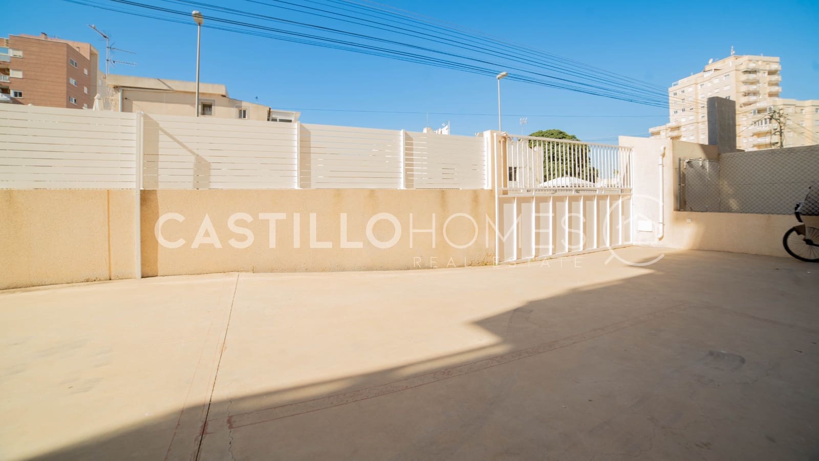 2 chambre Appartement à vendre à Torrevieja avec piscine garage - 149 000 € (Ref: 9879524)
