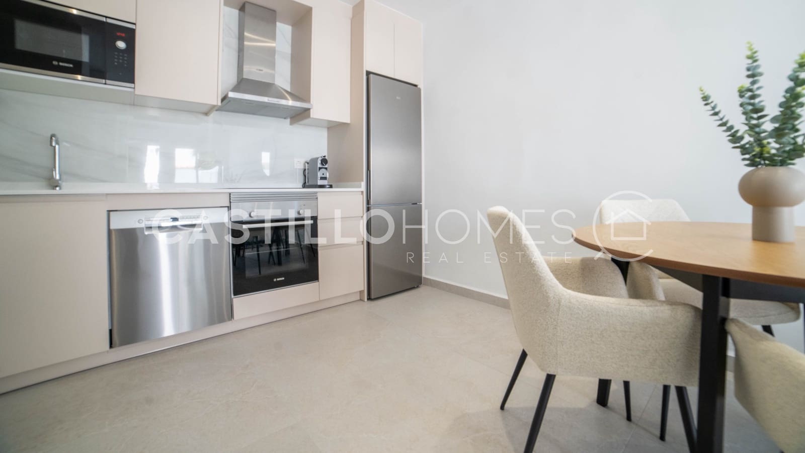 1 soveværelse Bungalow til salg i Torrevieja med swimmingpool - € 175.000 (Ref: 9879525)