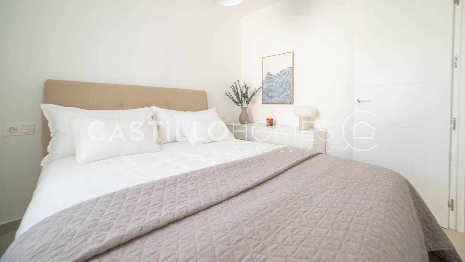 1 soveværelse Bungalow til salg i Torrevieja med swimmingpool - € 175.000 (Ref: 9879525)