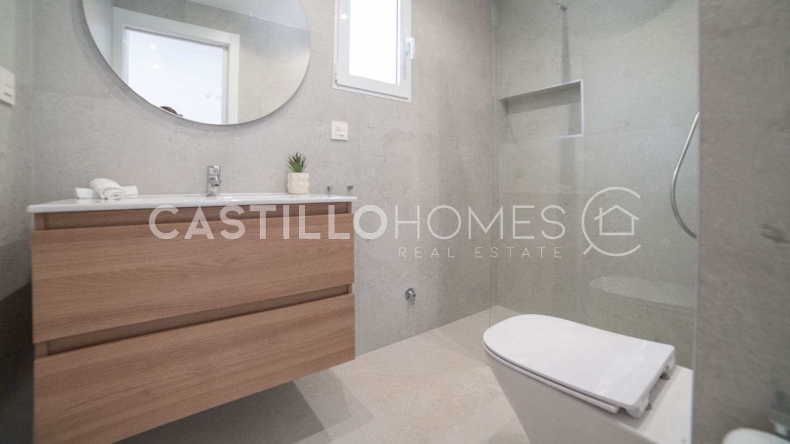 1 soveværelse Bungalow til salg i Torrevieja med swimmingpool - € 175.000 (Ref: 9879525)