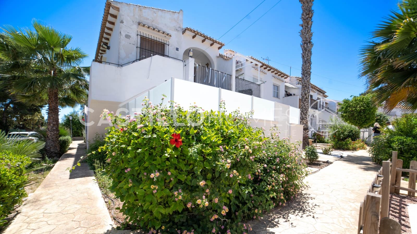 1 soveværelse Bungalow til salg i Torrevieja med swimmingpool - € 175.000 (Ref: 9879525)