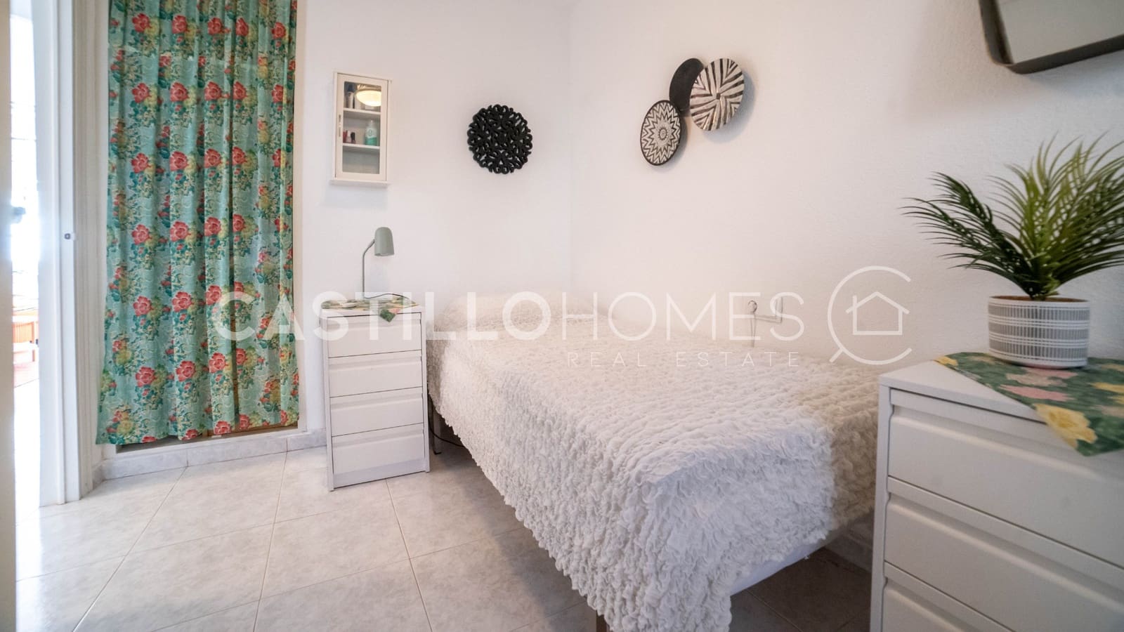 2 soveværelse Bungalow til salg i Torrevieja - € 135.000 (Ref: 9879526)