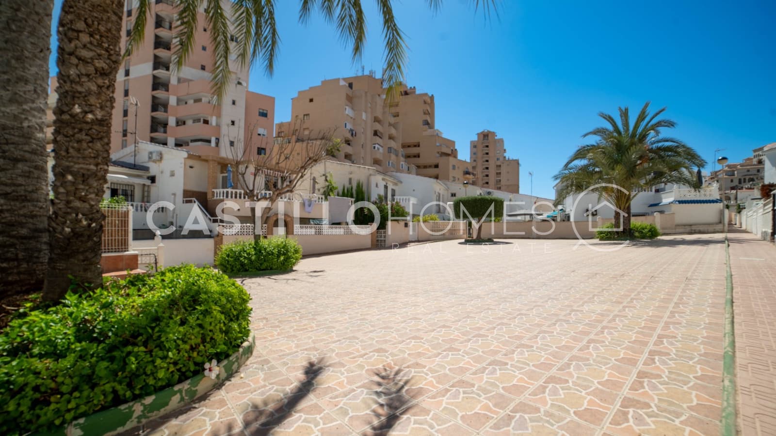 2 soveværelse Bungalow til salg i Torrevieja - € 135.000 (Ref: 9879526)