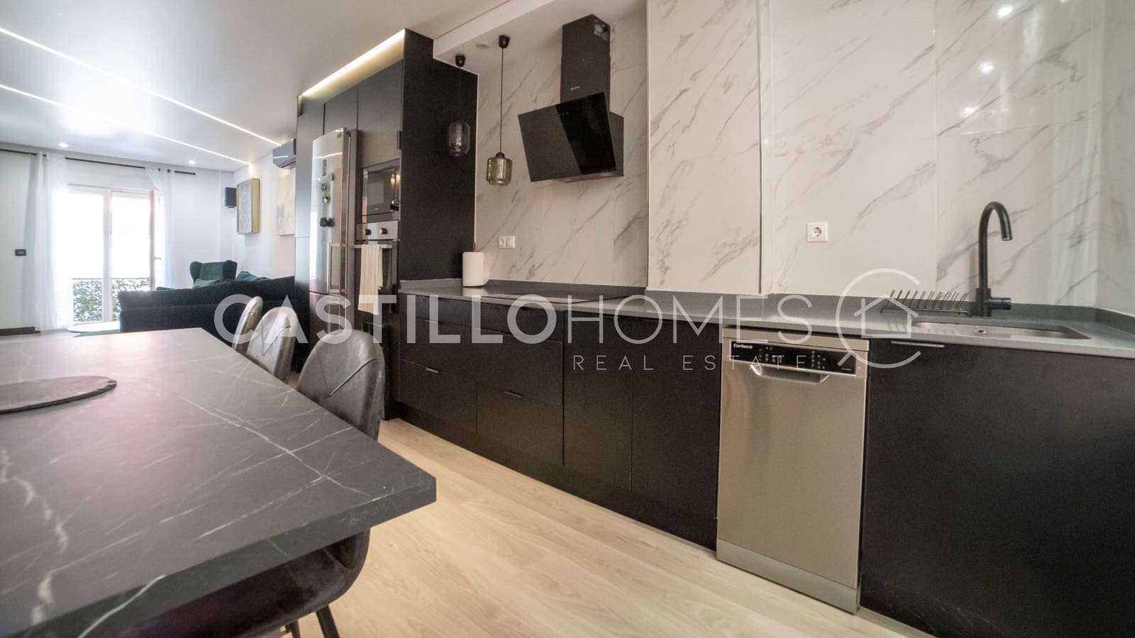 2 Zimmer Apartment zu verkaufen in Torrevieja - 199.000 € (Ref: 9879527)
