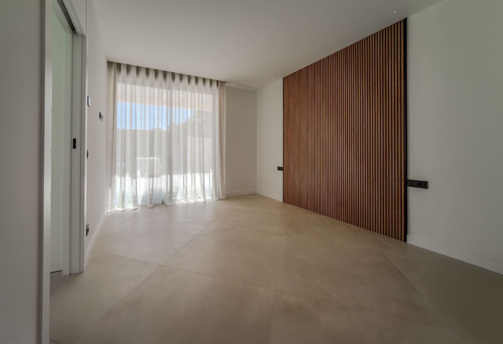 4 bedroom Villa for sale in Ciudad Quesada with pool garage - € 1,450,000 (Ref: 9885161)