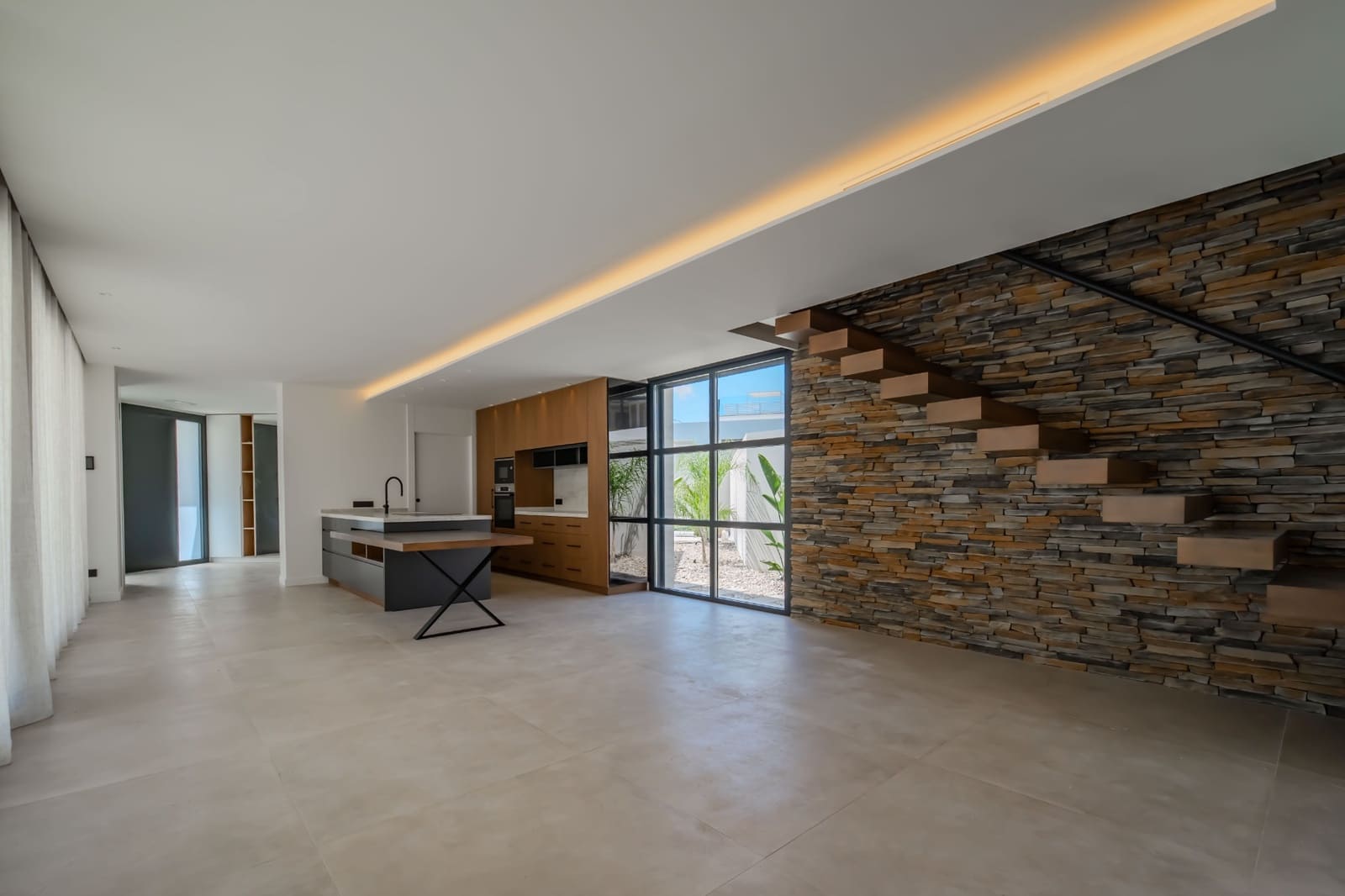 4 bedroom Villa for sale in Ciudad Quesada with pool garage - € 1,450,000 (Ref: 9885161)