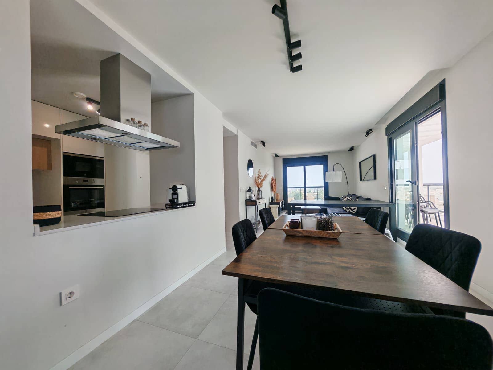 3 Zimmer Apartment zu verkaufen in Pilar de la Horadada mit Pool Garage - 577.500 € (Ref: 9889439)