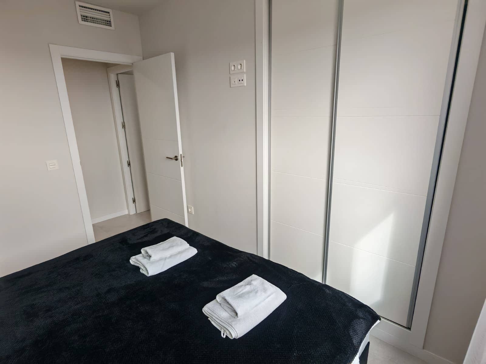 3 Zimmer Apartment zu verkaufen in Pilar de la Horadada mit Pool Garage - 577.500 € (Ref: 9889439)
