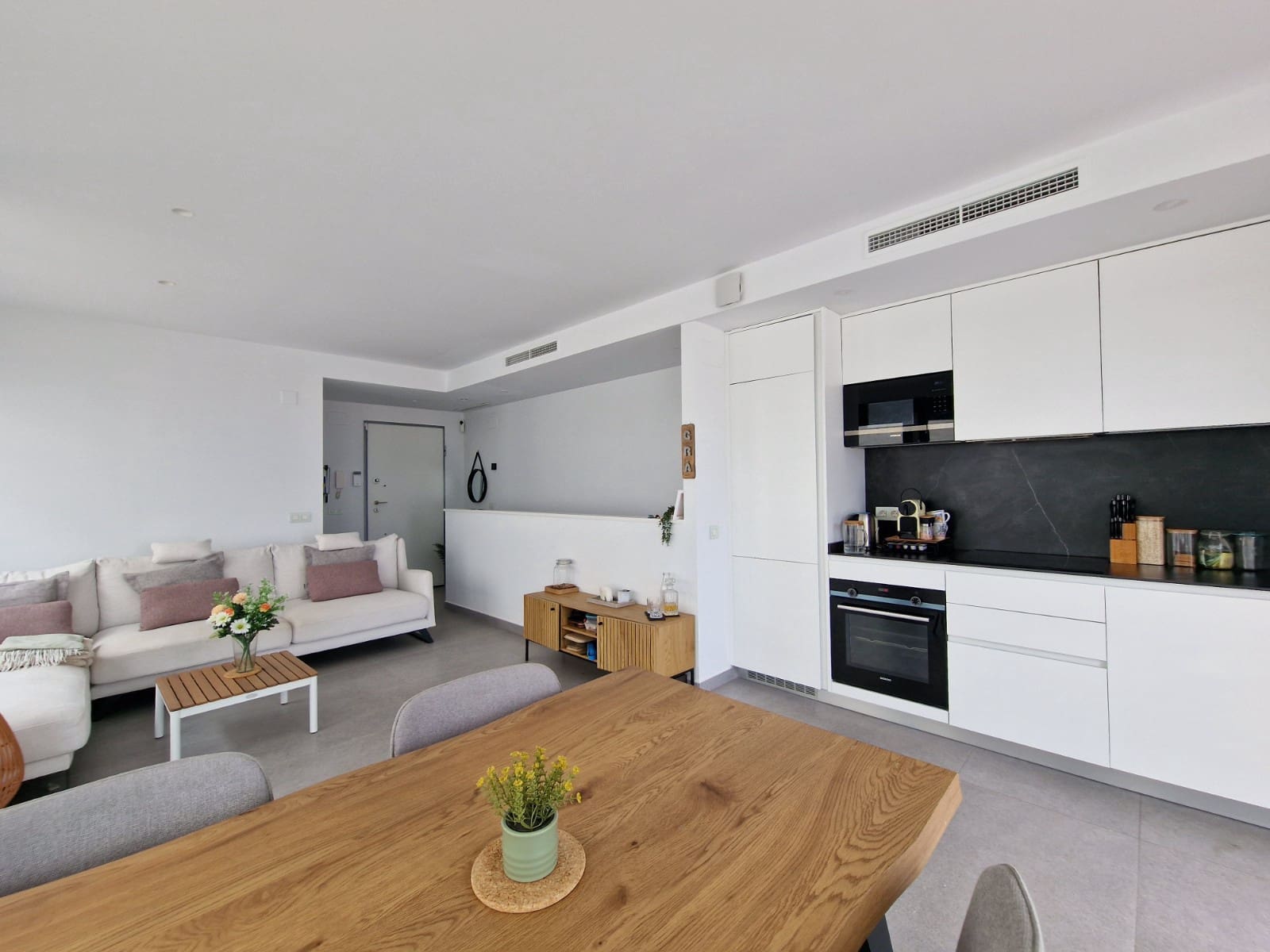 4 Zimmer Villa zu verkaufen in Guardamar del Segura mit Pool Garage - 570.000 € (Ref: 9892628)