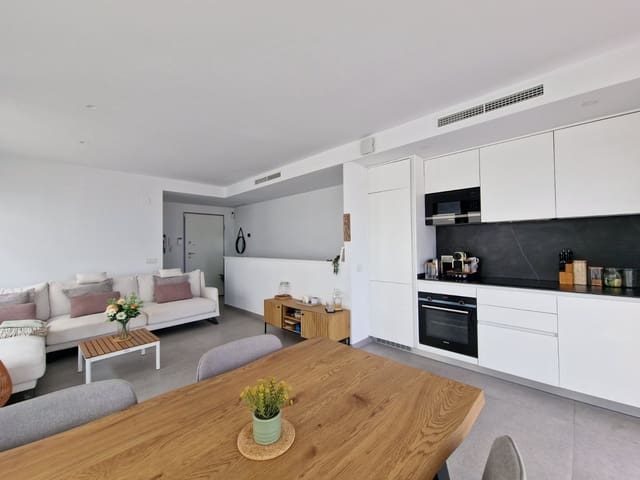 4 sypialnia Willa na sprzedaż w Guardamar del Segura z basenem garażem - 570 000 € (Ref: 9892628)