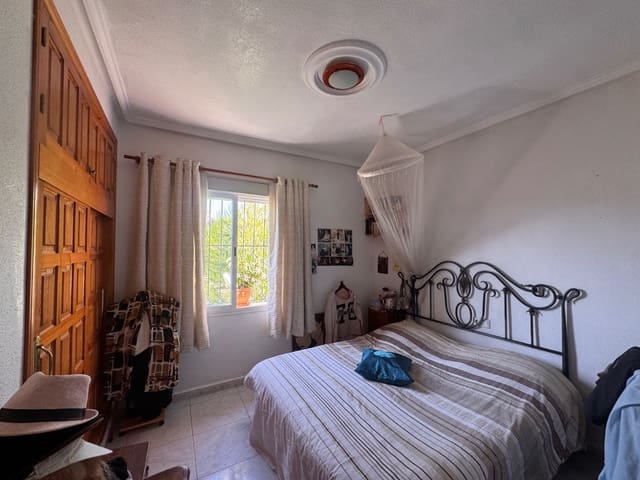 4 makuuhuone Huvila myytävänä paikassa Ciudad Quesada, Rojales mukana uima-altaan 
autotalli - 319 950 € (Ref: 9892630)