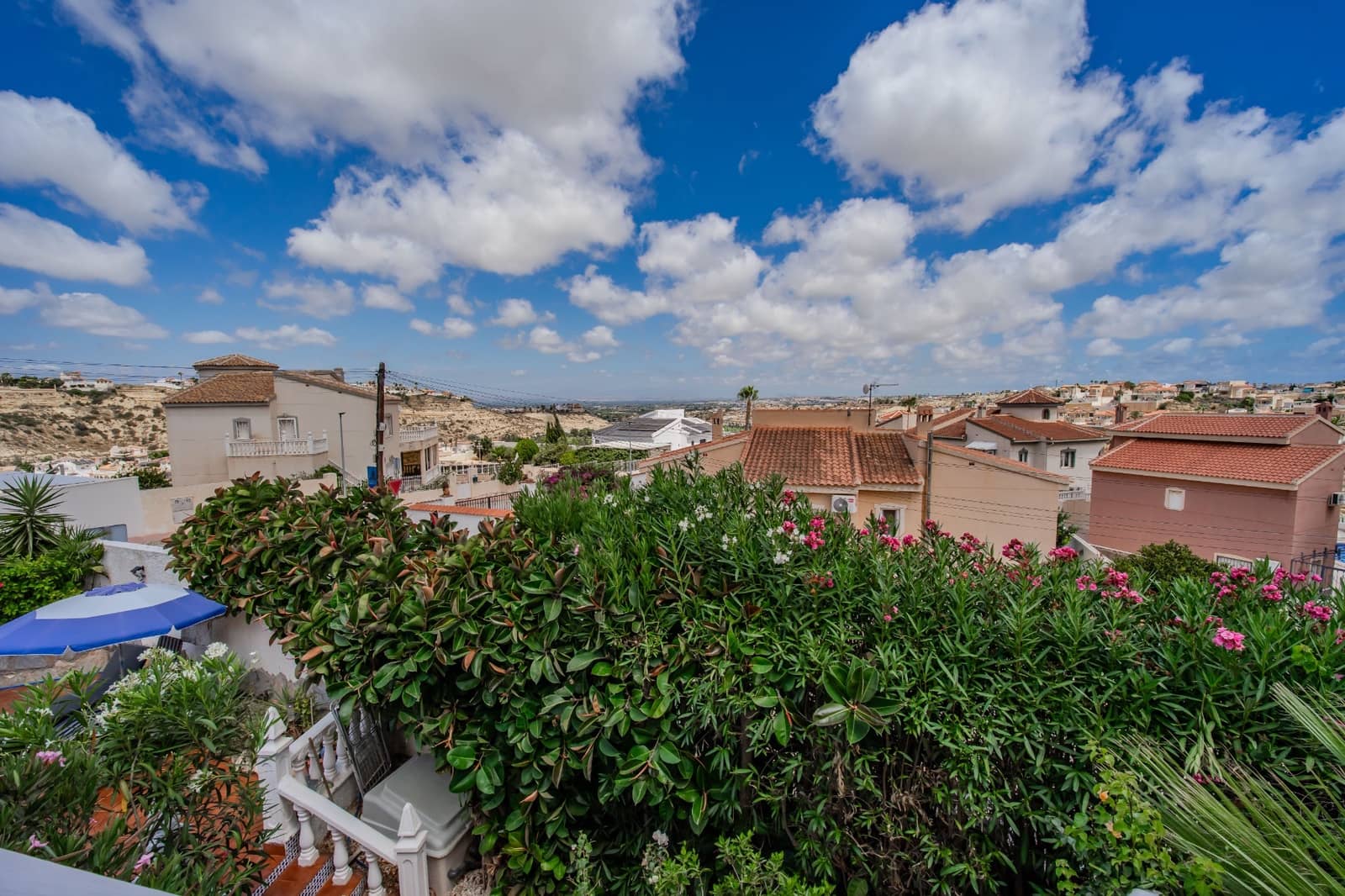 4 bedroom Villa for sale in Ciudad Quesada with pool garage - € 319,950 (Ref: 9892630)