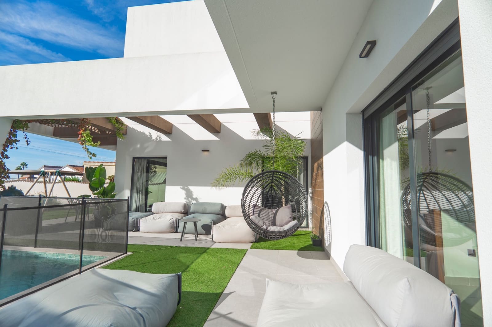 4 soveværelse Villa til salg i Ciudad Quesada med swimmingpool - € 669.000 (Ref: 9892632)