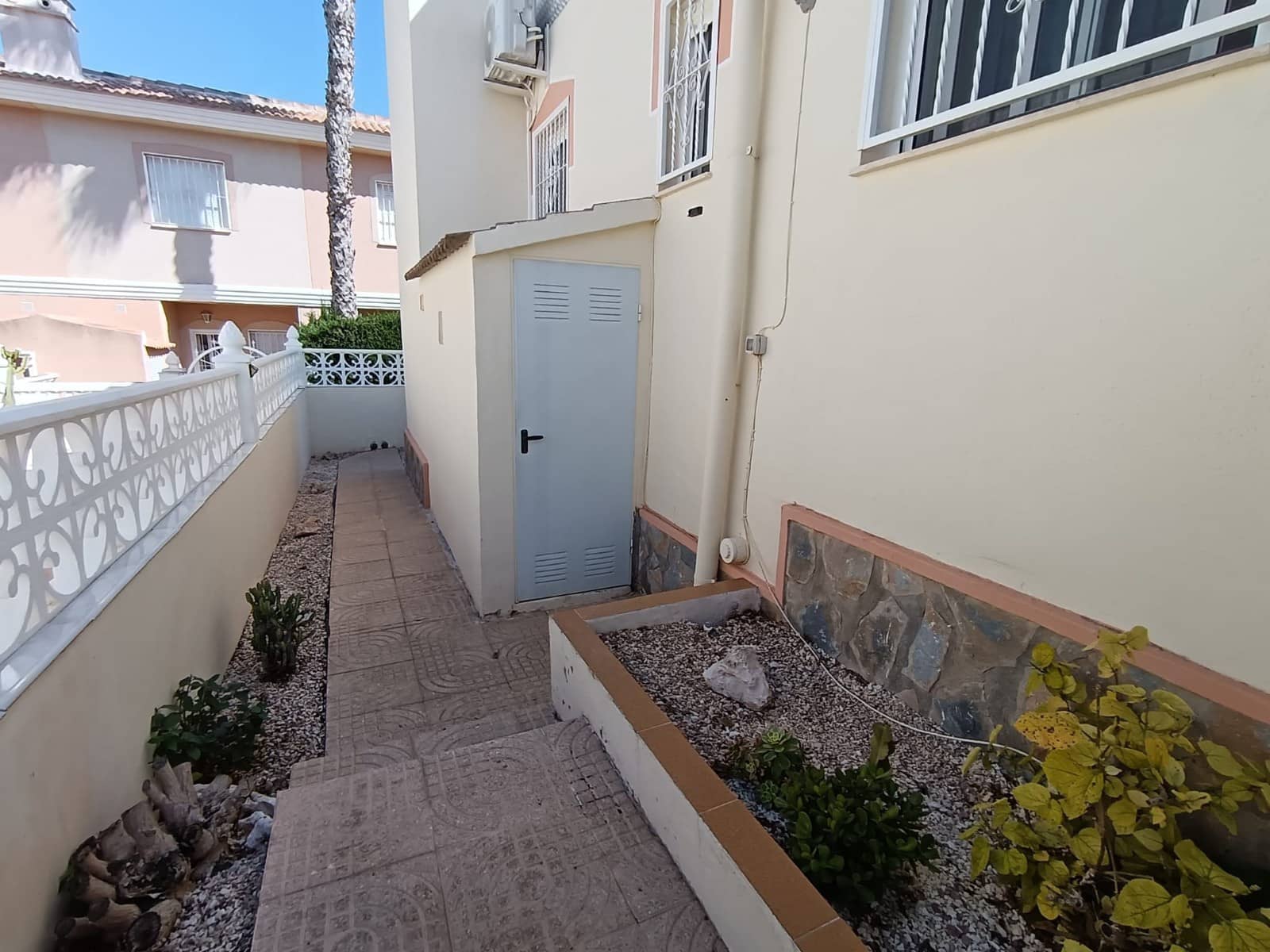 3 sovrum Semi-fristående Villa till salu i Ciudad Quesada med pool - 245 000 € (Ref: 9892633)